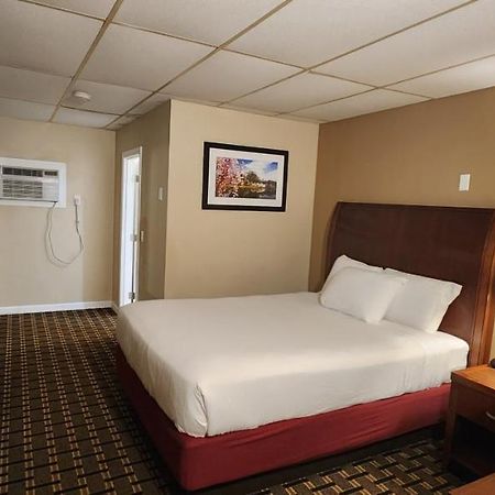 Nashoba Valley Inn & Suites Ayer Exteriör bild
