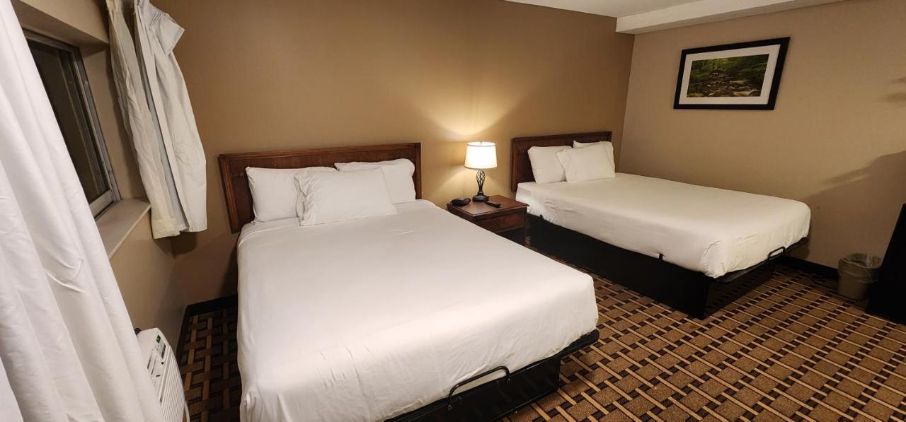 Nashoba Valley Inn & Suites Ayer Exteriör bild