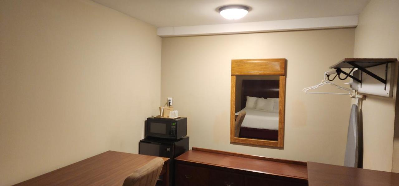 Nashoba Valley Inn & Suites Ayer Exteriör bild