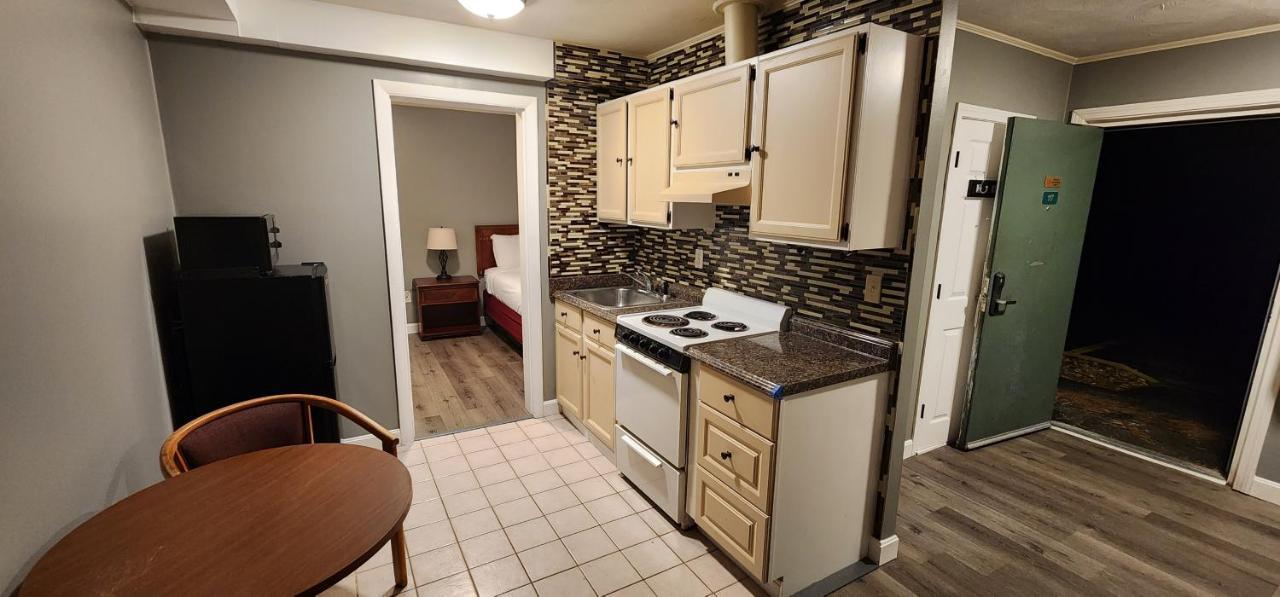 Nashoba Valley Inn & Suites Ayer Exteriör bild