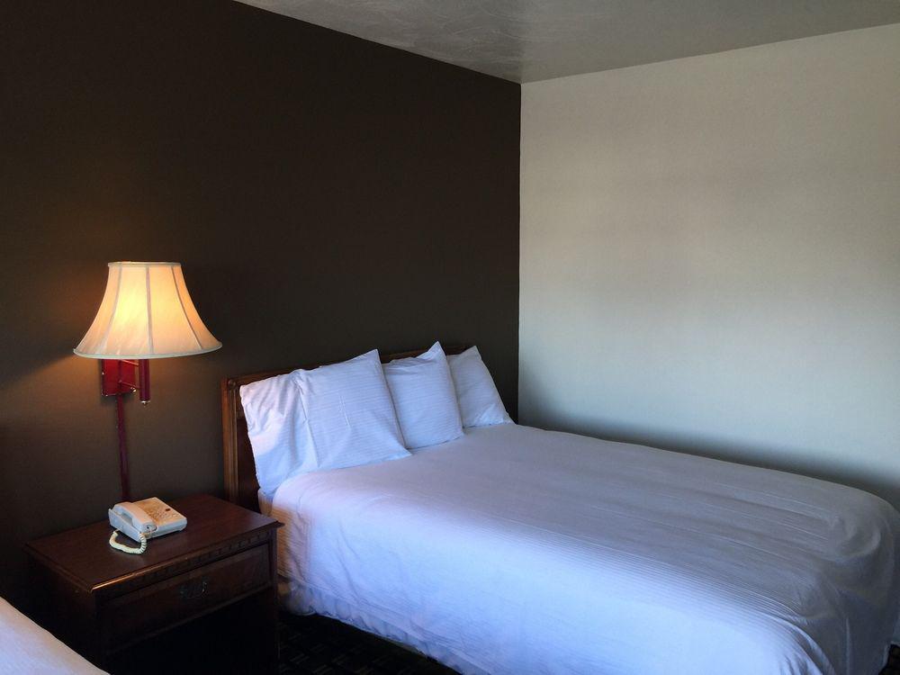 Nashoba Valley Inn & Suites Ayer Exteriör bild