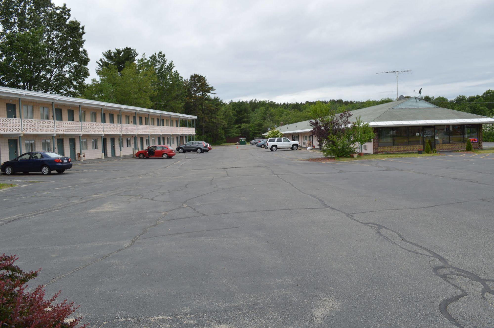 Nashoba Valley Inn & Suites Ayer Exteriör bild