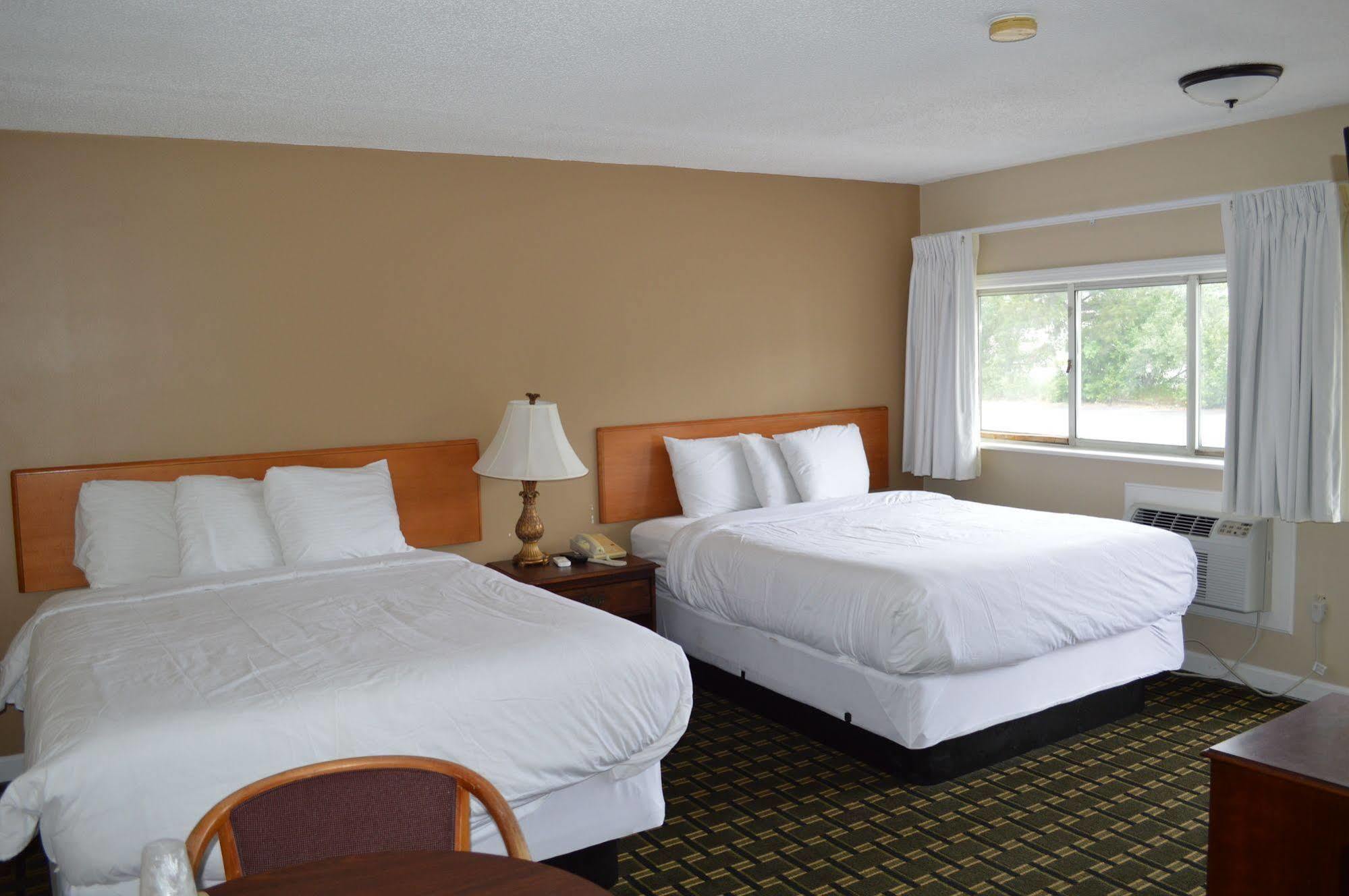 Nashoba Valley Inn & Suites Ayer Exteriör bild
