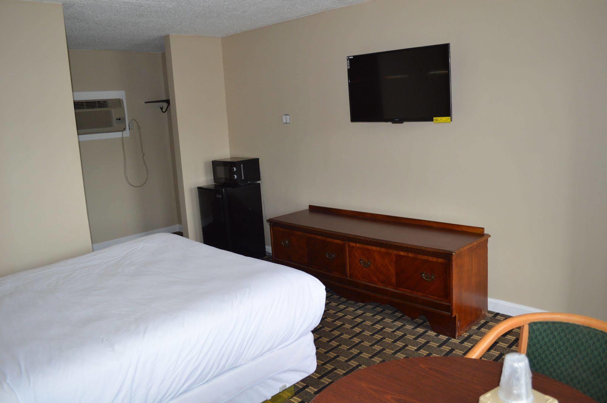 Nashoba Valley Inn & Suites Ayer Exteriör bild